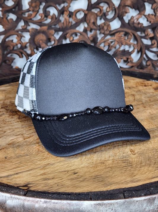 Trucker Hat with Hat Chain Black/White