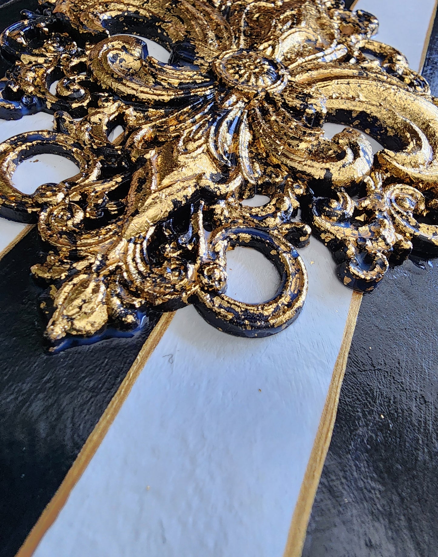 Blank Journal: Fleur de lis with stripes